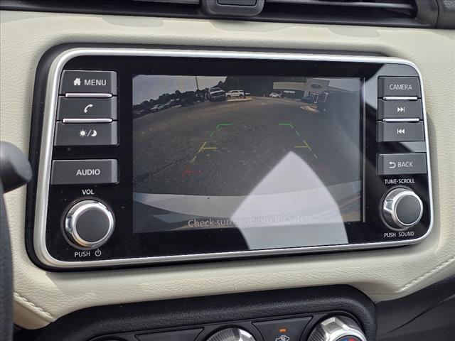 2022 Nissan Versa SV