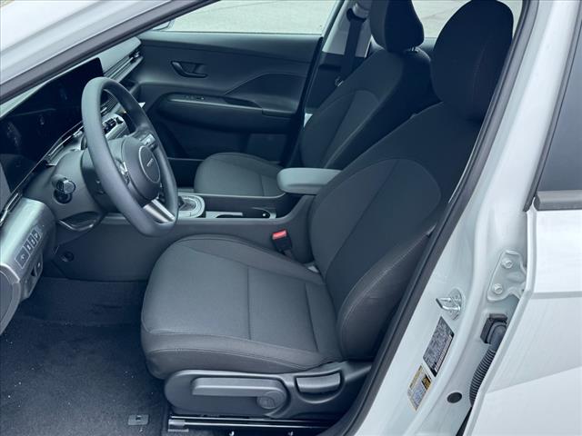 2025 Hyundai KONA SE