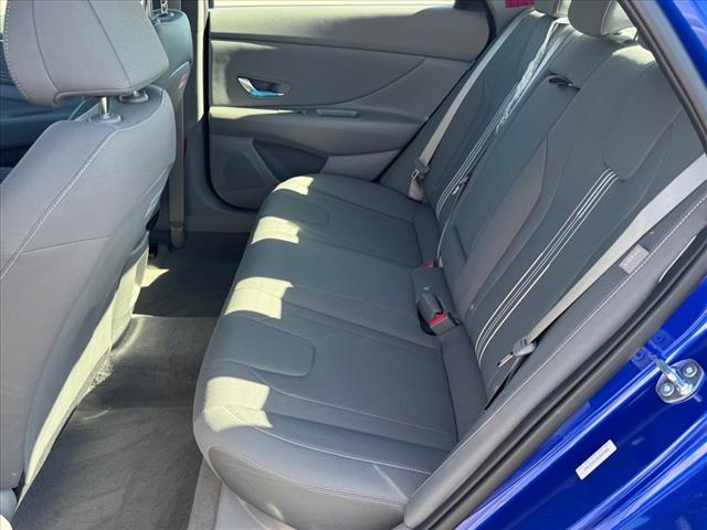2025 Hyundai ELANTRA SEL Convenience
