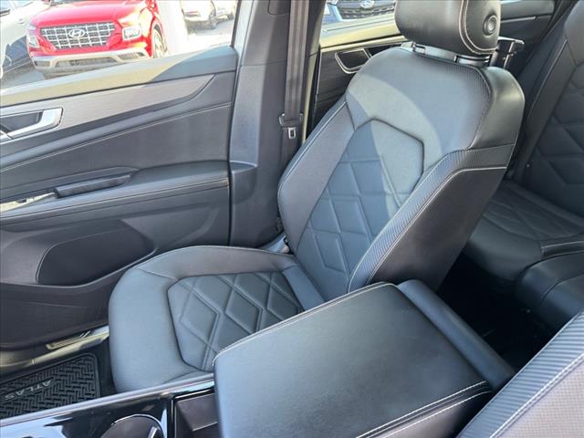 2024 Volkswagen Atlas Cross Sport SE 4Motion