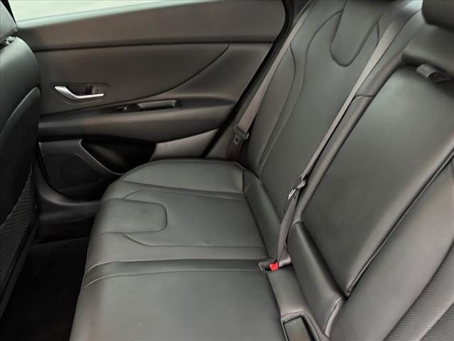 2021 Hyundai ELANTRA Limited