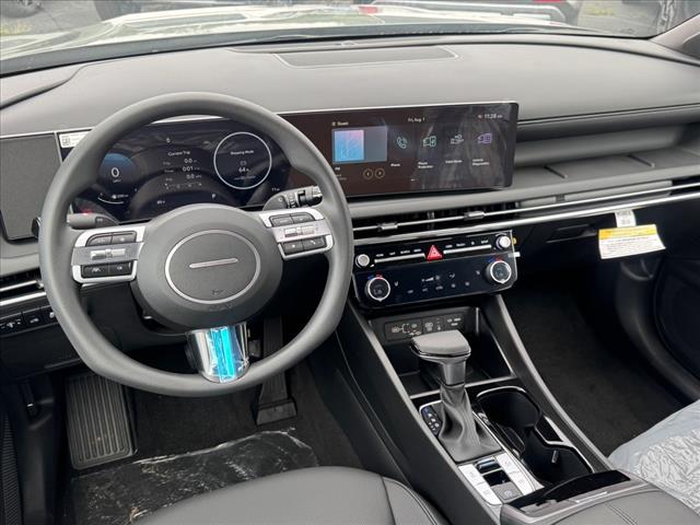 2025 Hyundai SANTA CRUZ SEL Activity