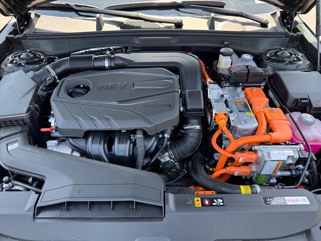 2025 Hyundai SONATA Hybrid Limited