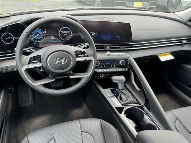 2025 Hyundai ELANTRA Hybrid Limited