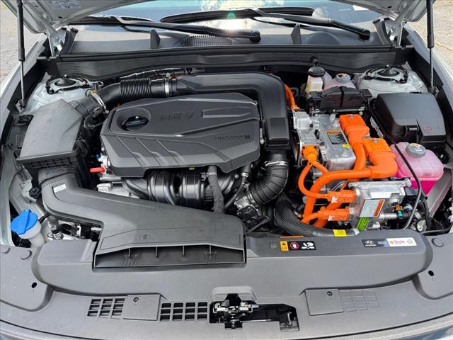 2025 Hyundai SONATA Hybrid SEL