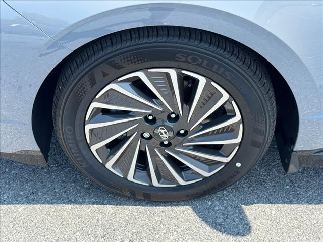 2025 Hyundai SONATA Hybrid SEL