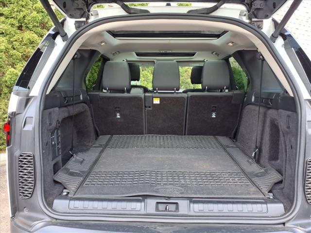 2023 Land Rover Discovery P300 S