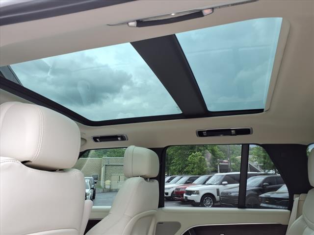 2023 Land Rover Range Rover P530 SE