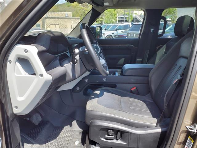 2020 Land Rover Defender 110 SE