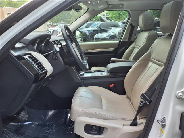 2020 Land Rover Discovery Landmark Edition