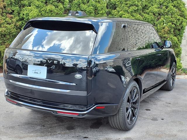 2023 Land Rover Range Rover P530 SE LWB