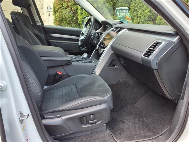 2023 Land Rover Discovery P300 S