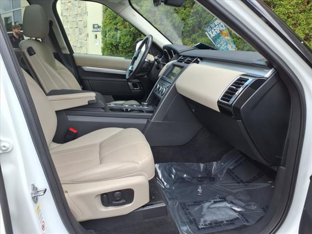 2020 Land Rover Discovery Landmark Edition