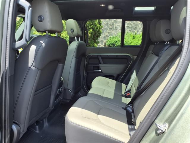 2025 Land Rover Defender 110 P300 S