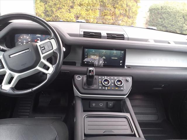 2020 Land Rover Defender 110 SE