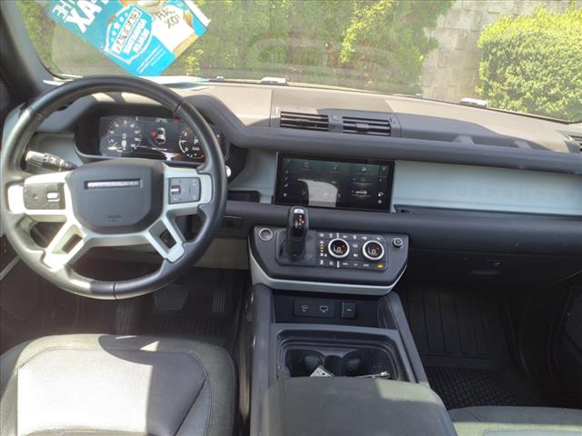2020 Land Rover Defender 110 SE