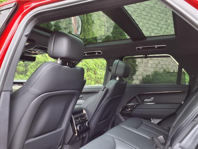 2025 Land Rover Range Rover Sport P360 SE