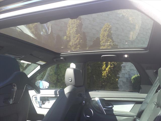 2025 Land Rover Discovery Sport P250 Dynamic SE