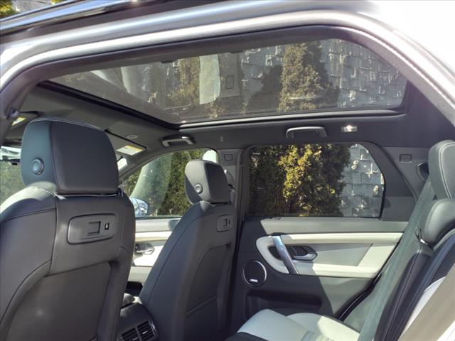 2025 Land Rover Discovery Sport P250 Dynamic SE