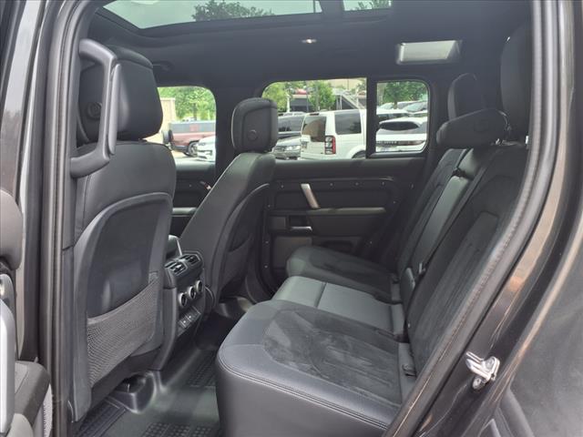 2023 Land Rover Defender 110 V8