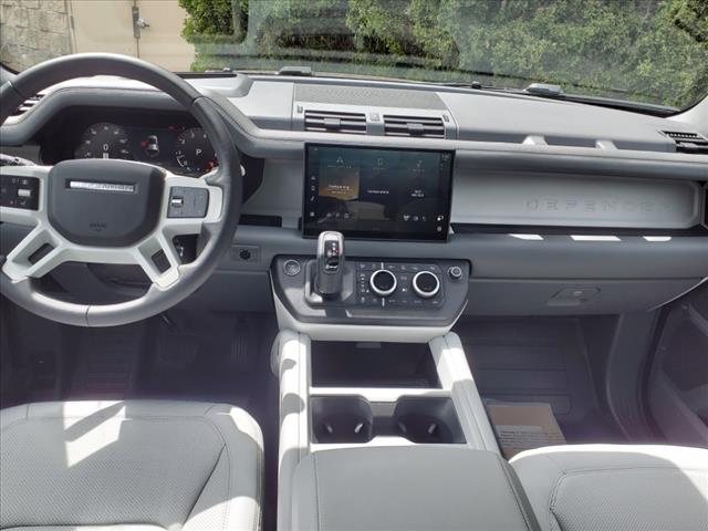 2025 Land Rover Defender 110 P300 S