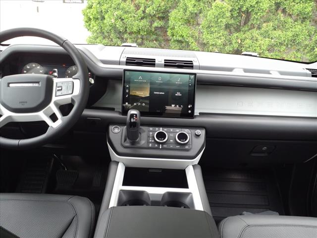 2025 Land Rover Defender 110 P300 S