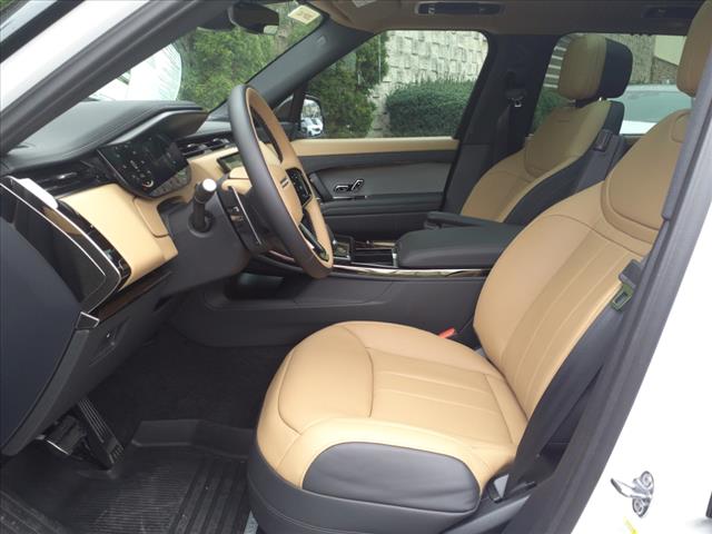 2025 Land Rover Range Rover Sport P460e Dynamic SE