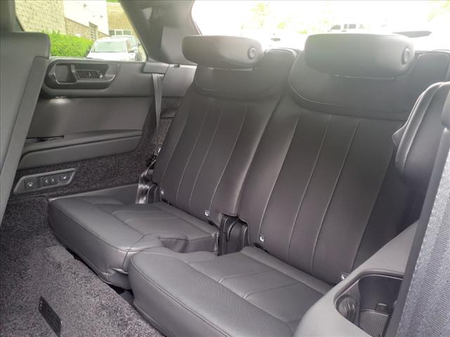 2025 Land Rover Range Rover P530 SE LWB
