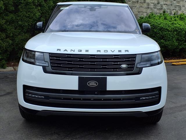 2023 Land Rover Range Rover P530 SE