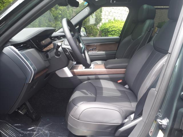 2025 Land Rover Range Rover P530 SE LWB