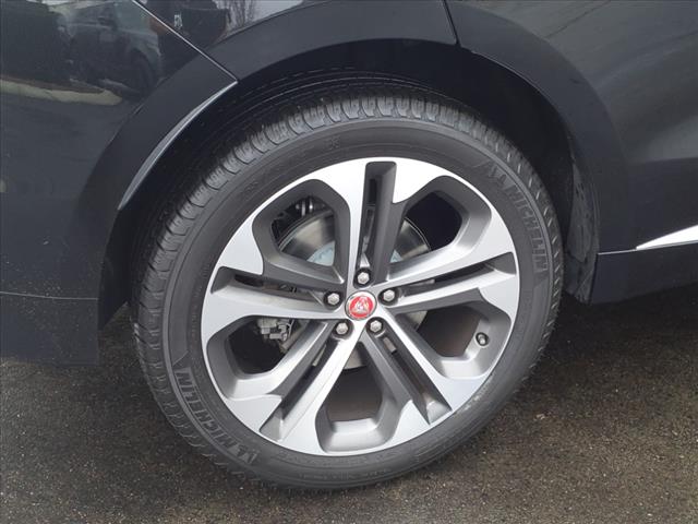 2021 Jaguar F-PACE P400 R-Dynamic S