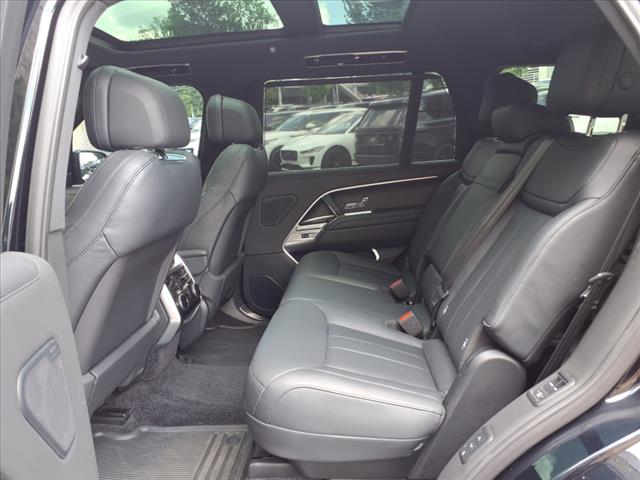 2023 Land Rover Range Rover P530 SE LWB