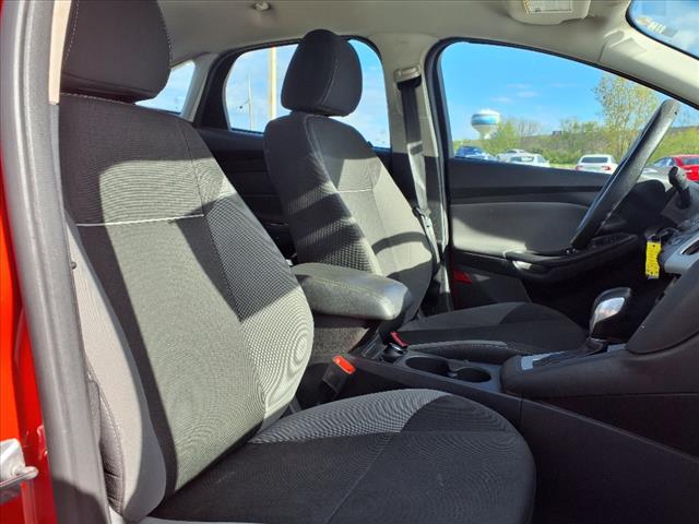 2014 Ford Focus SE - Photo 10