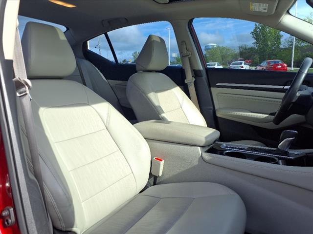 2021 Nissan Altima 2.5 SL - Photo 10