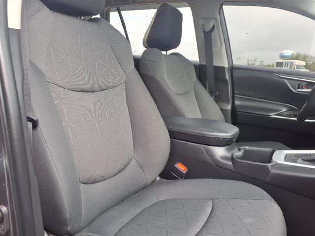 2024 Toyota RAV4 XLE - Photo 10