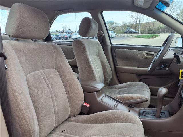 2001 Toyota Camry  - Photo 10