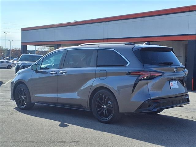 2021 Toyota Sienna XSE 7-Passenger - Photo 10