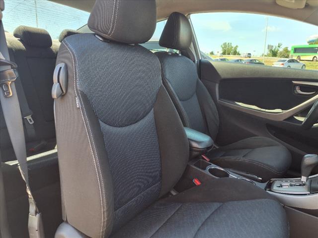 2013 Hyundai ELANTRA Coupe GS - Photo 10