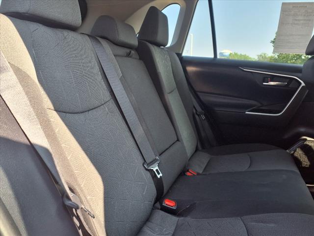 2021 Toyota RAV4 XLE - Photo 11