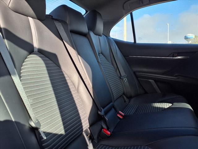 2024 Toyota Camry SE - Photo 11