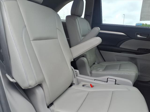 2018 Toyota Highlander XLE - Photo 11