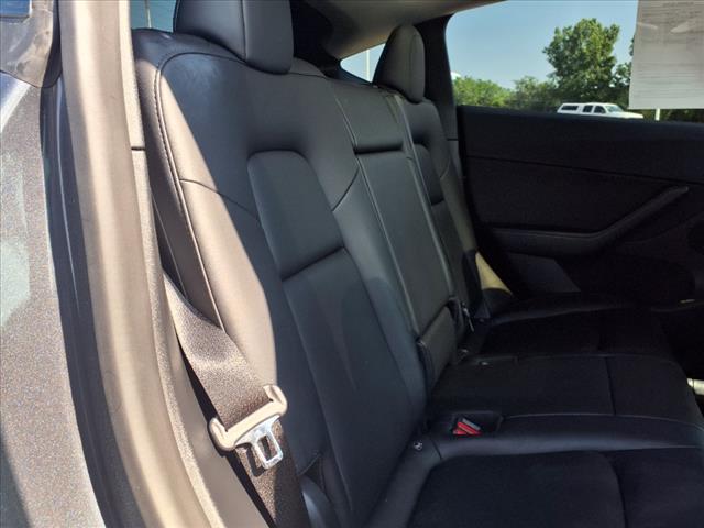 2021 Tesla Model Y Long Range - Photo 11