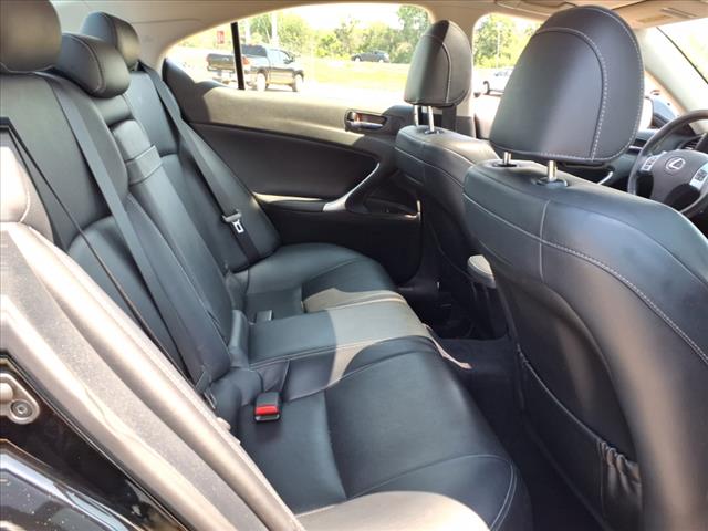 2011 Lexus IS 250  - Photo 11