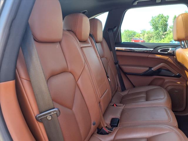 2016 Porsche Cayenne S - Photo 11