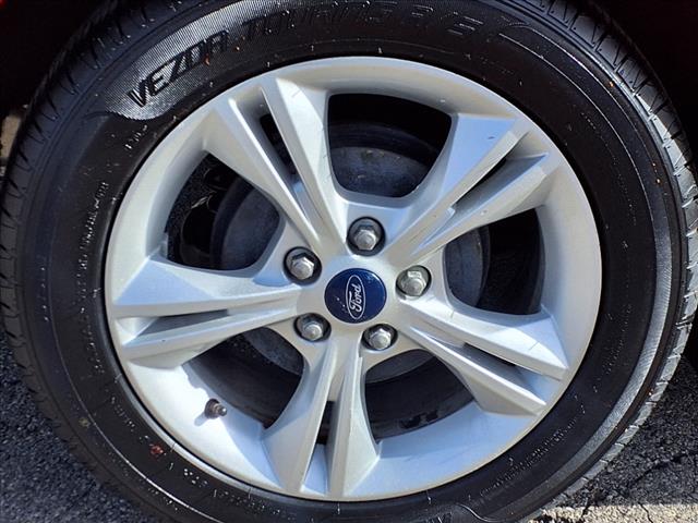 2014 Ford Focus SE - Photo 12