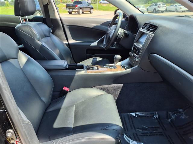 2011 Lexus IS 250  - Photo 12