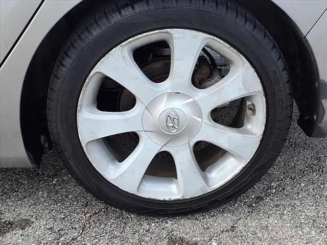 2013 Hyundai ELANTRA Limited - Photo 12