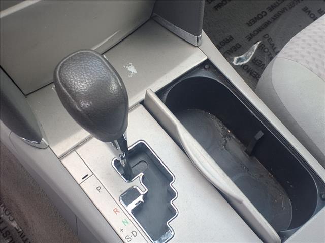 2011 Toyota Camry LE - Photo 13
