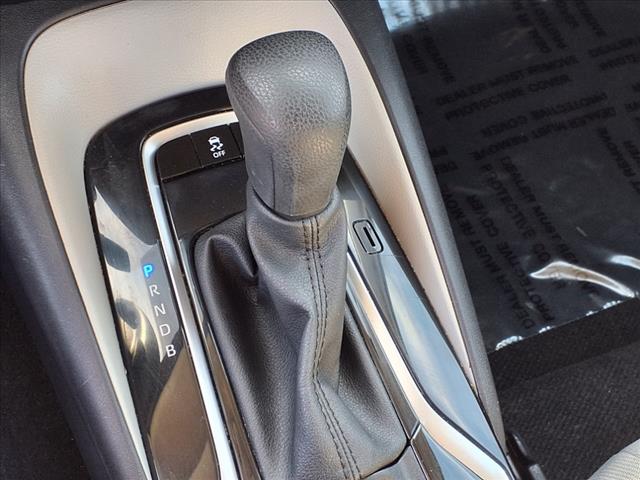 2022 Toyota Corolla LE - Photo 13
