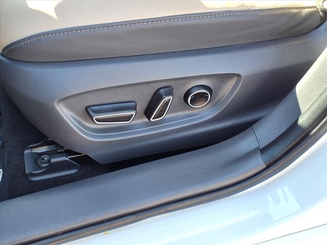 2017 Toyota Prius Four - Photo 13